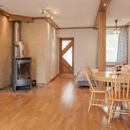 Cozy One Room Apartment With Yard Juodkrantė Εξωτερικό φωτογραφία