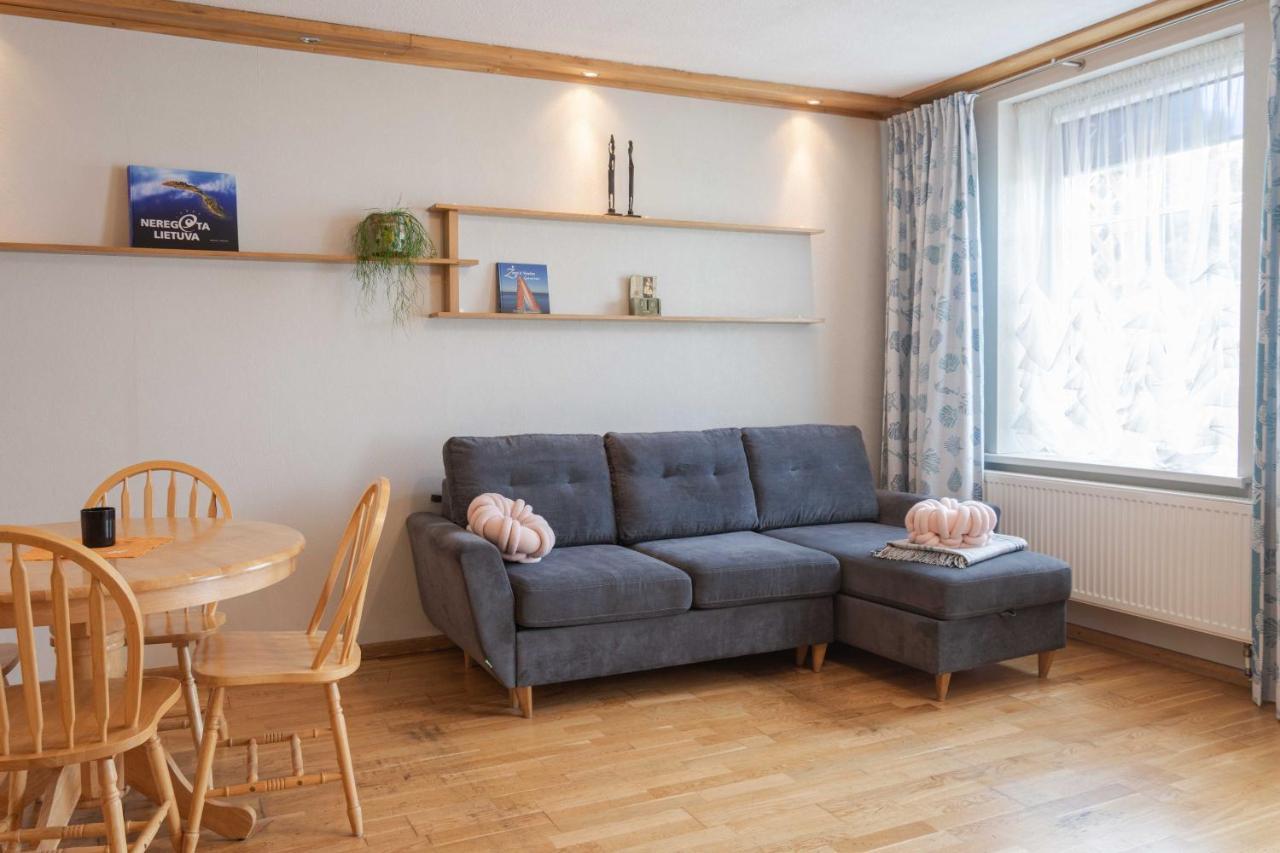Cozy One Room Apartment With Yard Juodkrantė Εξωτερικό φωτογραφία