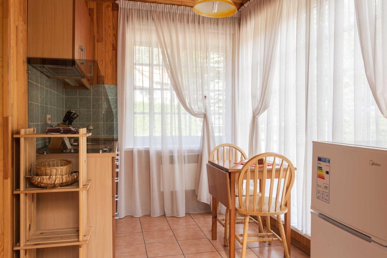 Cozy One Room Apartment With Yard Juodkrantė Εξωτερικό φωτογραφία